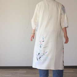 着物リメイク　秋草花模様絽ランタンスリーブワンピース 7枚目の画像