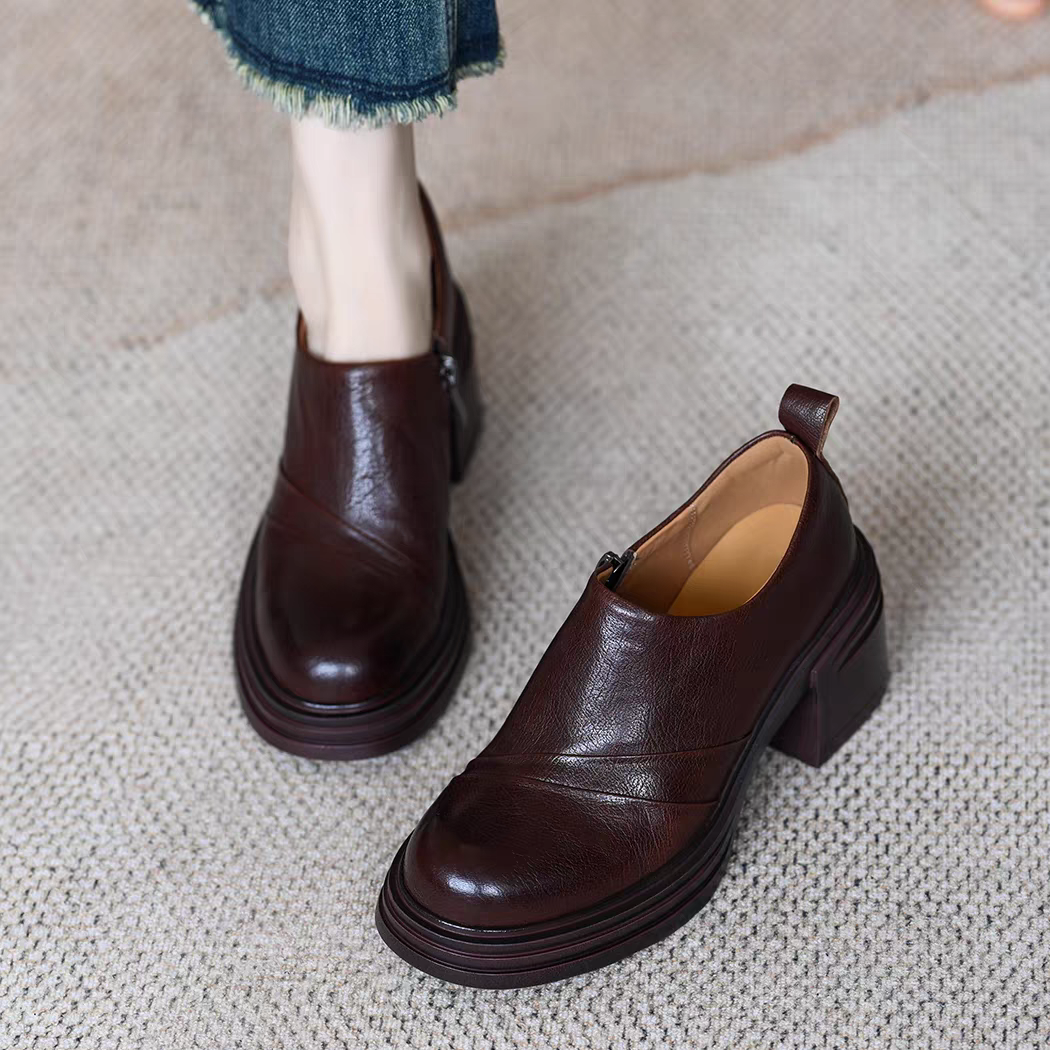 秋冬を中心に季節を問わず楽しめるのがブーティ。ブーティー ショートブーツ ブーティ ブーティー シューズ レディース靴