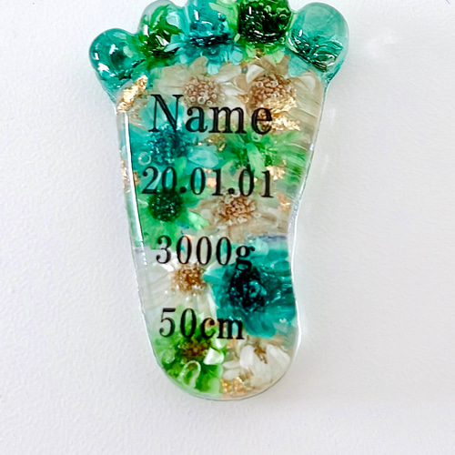 レジン キョロ三毛ちゃんのお花ひらひらワイヤーリングキーホルダー☺︎ レジン キョロ三毛ちゃんのお花ひらひらワイヤーリング