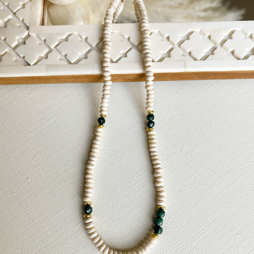 14kgf*高級感溢れるリバーストーンとマラカイトのモロッカンネックレス  