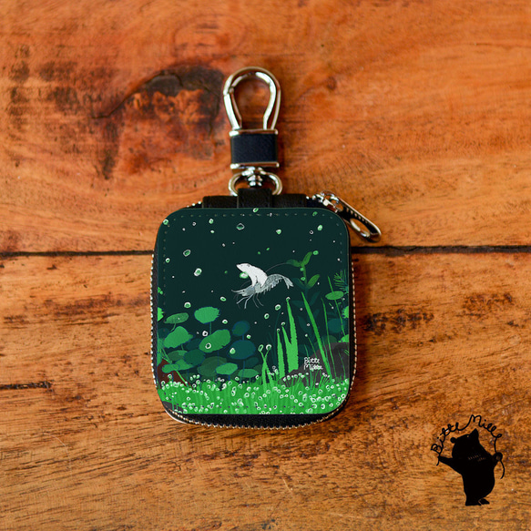 受注製作 目薬ポーチ＊目薬入れ イヤホンケース ピルケース＊レザー 革 皮＊シロクマ 1枚目の画像