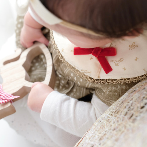 ⭐︎再販⭐︎クリスマスなスタイ ドーナツスタイ スタイ・よだれかけ