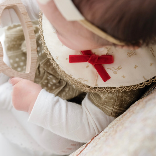 ⭐︎再販⭐︎クリスマスなスタイ ドーナツスタイ スタイ・よだれかけ