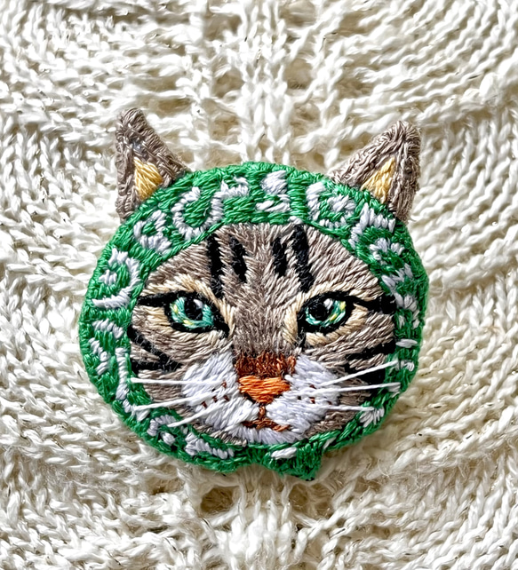 No.452　猫です。　刺繍ブローチ No.452　猫です。　刺繍ブローチ