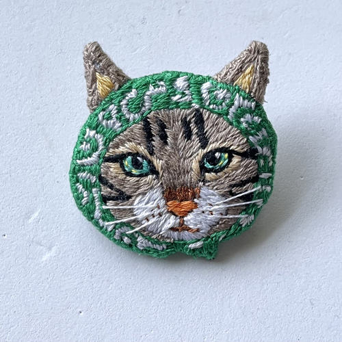猫ブローチ 猫の刺繍ブローチ ブローチ ねこたろう 通販