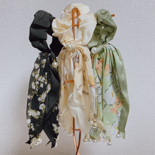 大人可愛い♡花柄︎✿ 大きめリボン シュシュ ヘアゴム シュシュ