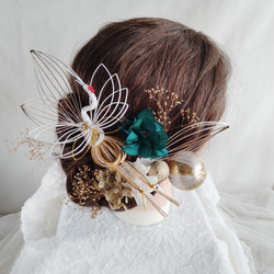 鶴の水引細工と鞠玉の和装ヘアアクセサリー　着物ヘアアクセ　髪飾り　タイトシニヨン　シニヨンヘア　成人式　結婚式　白無垢　 5枚目の画像
