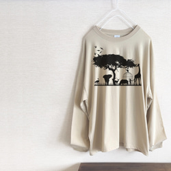 「動物たちの動物園」　ビッグシルエット（長袖Tシャツ） 1枚目の画像