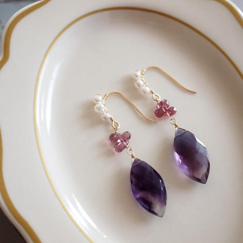 フローライト×マラヤガーネット×淡水パールのピアス ピアス（フック 