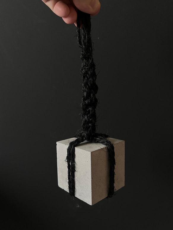 ■約6.5cm 関守石 止め石 ■ ディスプレイ 器 皿 インテリア 什器 オブジェ セメント コンクリート 3枚目の画像