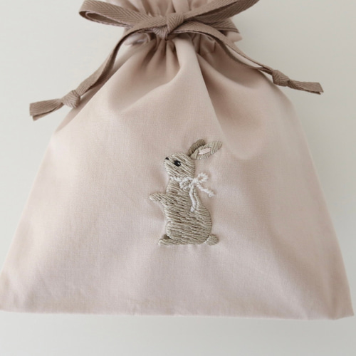 ウサギ巾着袋☆ハンドメイドオーダー うさぎ 手刺繍巾着袋 ［受注制作］ ポーチ Chalet de Pon 通販