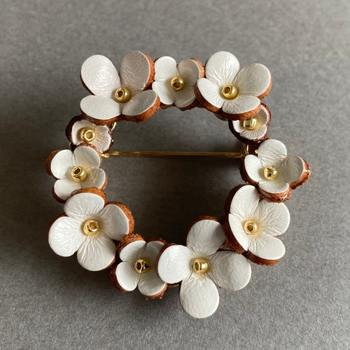 手作りキット】フラワーリースブローチ(ホワイトカラー） キット