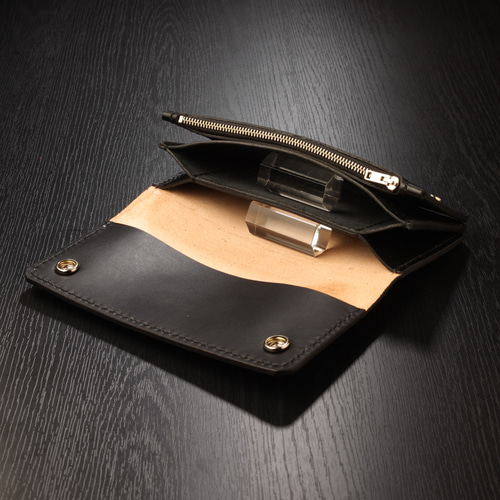 トラッカーウォレット（フルフラップ）BLACKカービング 長財布 OS