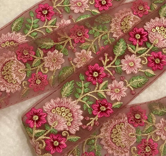 インド刺繍リボン　スモーキーピンク 1枚目の画像