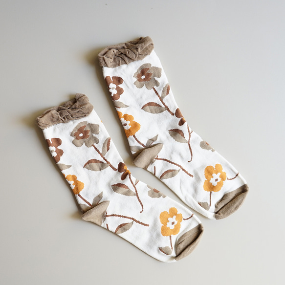 Creema 限量 3 雙襪子套裝復古花卉圖案 ALCEDO 第4張的照片