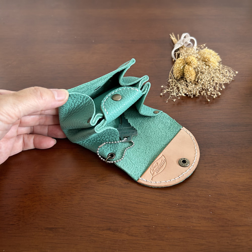 ☆受注生産‪☆ミントグリーンのレザースマートキーケース‬