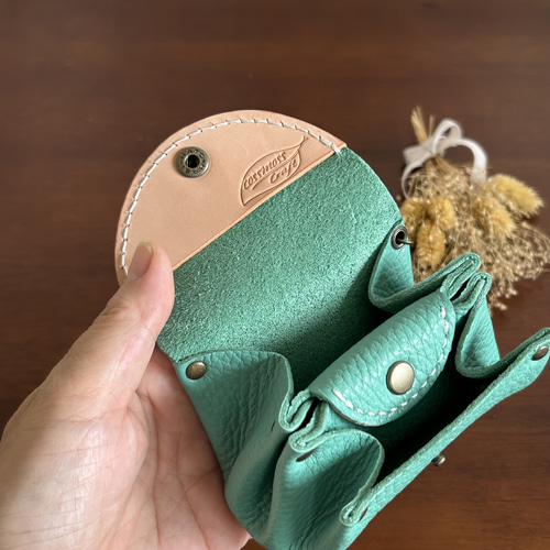 ☆受注生産‪☆ミントグリーンのレザースマートキーケース‬