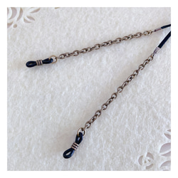 【軽量約5ｇ】人工皮革スエード紐使用 シンプルデザインのメガネチェーン グラスコード 3枚目の画像