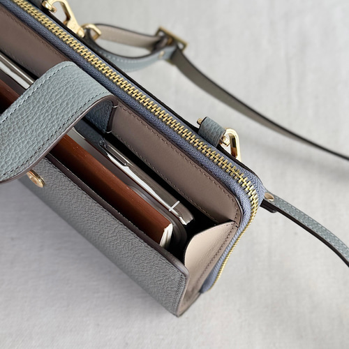 本革 超軽量260グラム お財布ショルダー スマホショルダー バイ