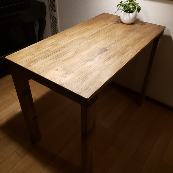 110X60木製脚ウォールナットワックス仕上げテーブル 1枚目の画像