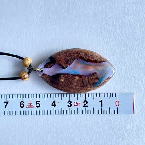 ウッドレジンペンダント〜三色リバー〜 ネックレス・ペンダント kedros