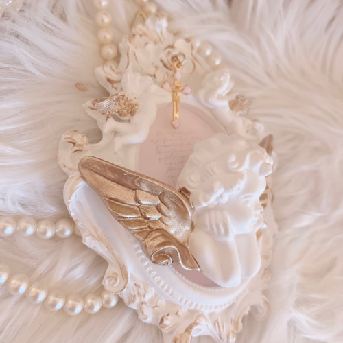 受注制作］アロマストーン 金の羽根 幸運の天使 壁飾り 天使の置き物