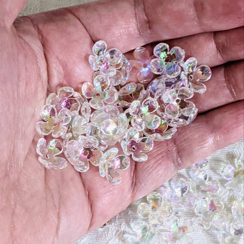 オーロラ フラワー ビーズ 30個 花 パーツ チャーム ハンドメイド