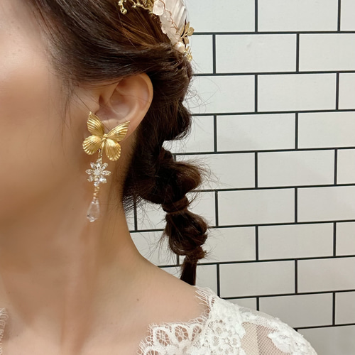 大人気　ゴールドバタフライ　シェル　イヤリングピアス　結婚式　前撮り　おすすめ 大人気 シェルバタフライ ゴールドイヤリングピアス 結婚式 前