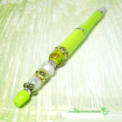 sale‼️N2926 カスタムボールペン 猫ちゃんビーズ 天然石風シラービーズ N2394 カスタムボールペン 猫ちゃんビーズ 薔薇 リボン