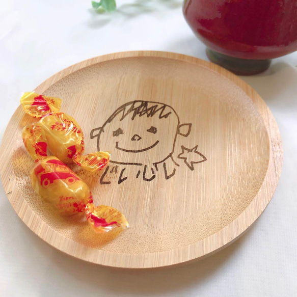 【オーダーメイド】　裏面文字入れ無料　子供のお絵かき　小皿　イラスト　らくがき　メモリアル　プレゼント 2枚目の画像