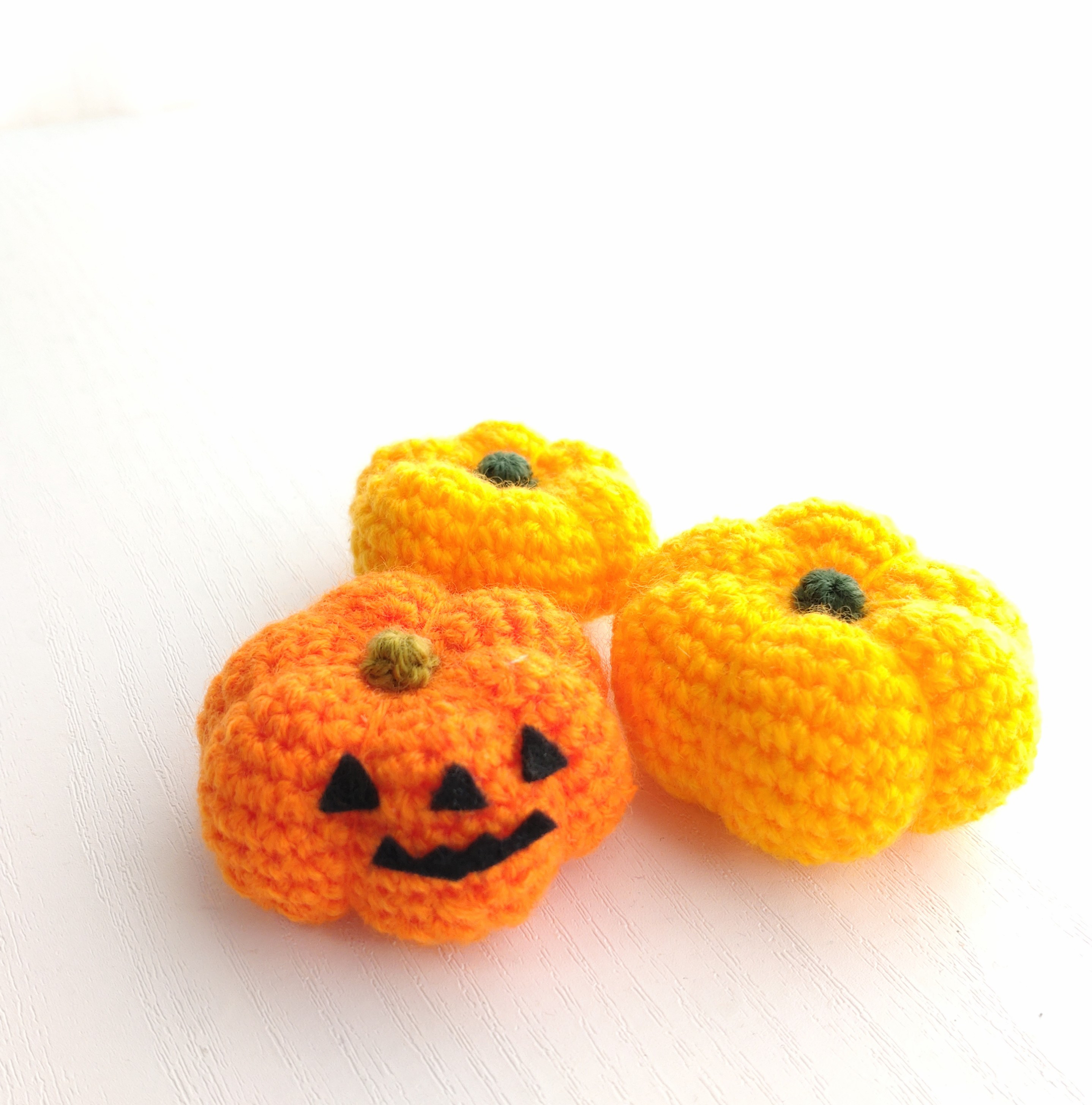 受注制作】ハロウィンかぼちゃ3つセット あみぐるみ ainote 通販
