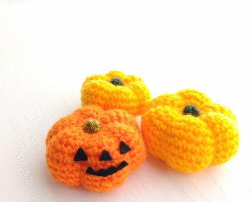編みぐるみ♡ハロウィン♡ダックス♡かぼちゃ♡玄関に♡プレゼントに