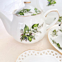 スズランの咲く幸福が訪れる丘〜アフタヌーンティーセット〜 3枚目の画像