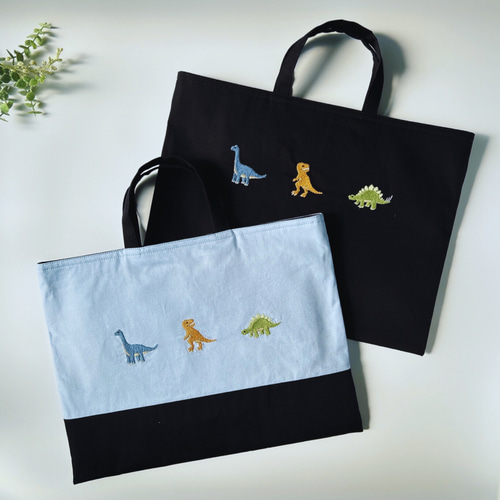 名入れOK【水色3点セット】サイズ選択可・恐竜の刺繍・レッスンバッグ