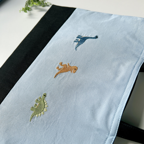 名入れOK【水色3点セット】サイズ選択可・恐竜の刺繍・レッスンバッグ