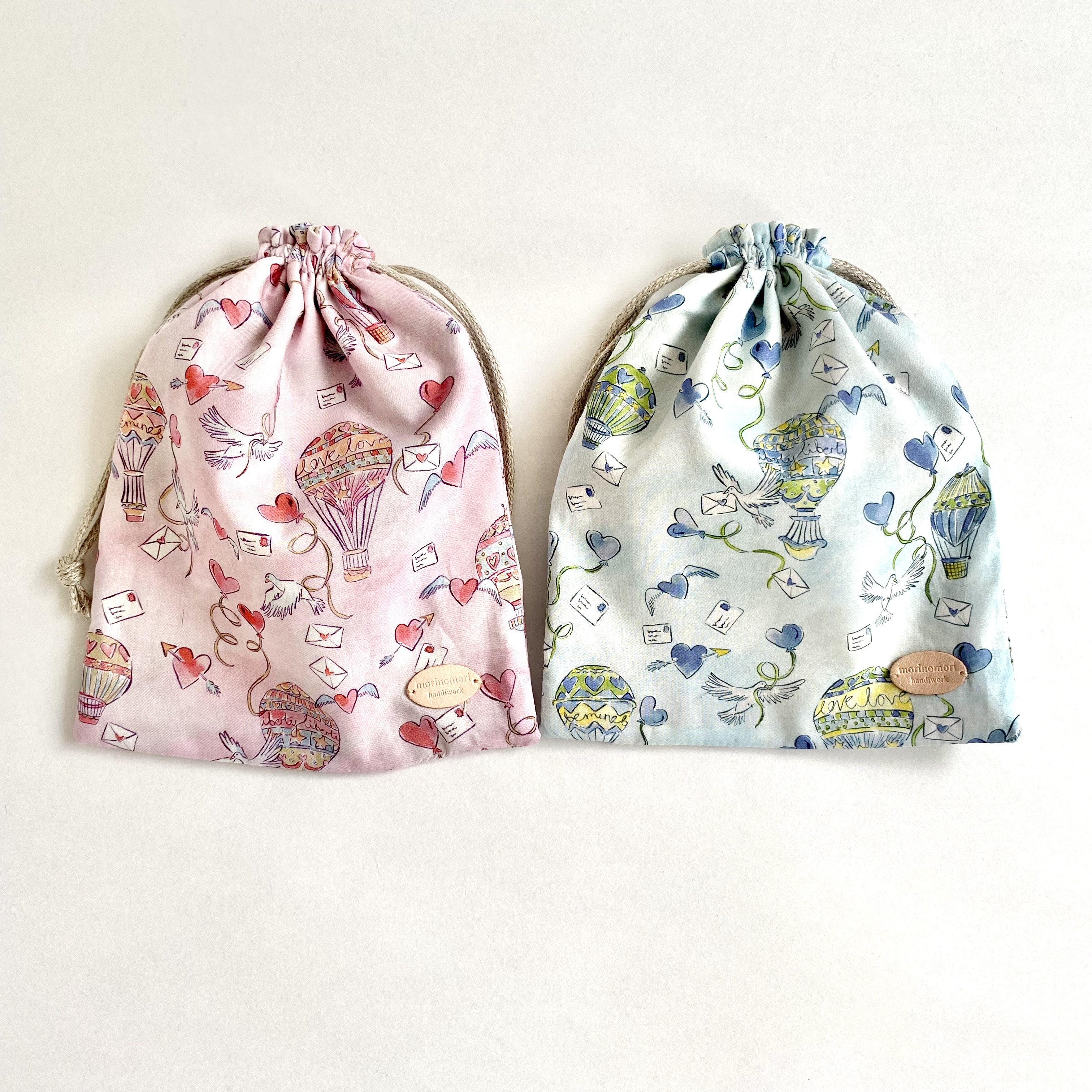 Tororo＊リバティ生地使用＊フローティングフローラ＊フリル巾着＊巾着 ◇在庫処分sale◇リバティ《ホリーホックス×フローティング