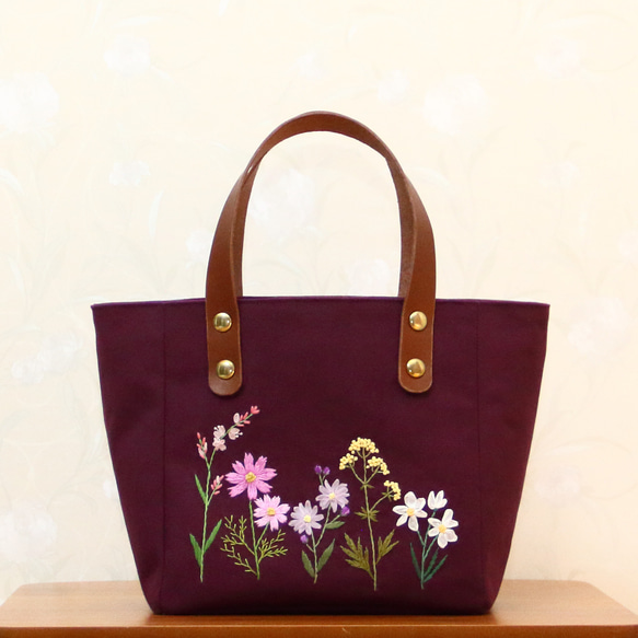 迷你帆布手提包野花刺繡深紫色 第1張的照片