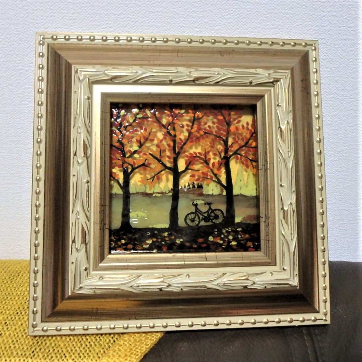 秋の夕暮れ】GLASS 絵画 額 インテリア 秋 紅葉 自転車 夕暮れ