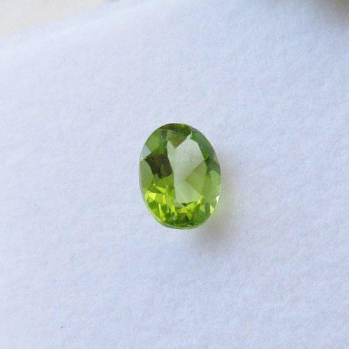 ルース ペリドット 宝石 鑑定書 オーバル カット その他アクセサリー 
