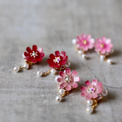 コスモスひと粒ピアス／イヤリング（選べる！コスモス3色） 花、ギフト