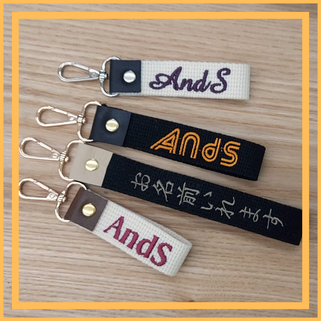 Re-So*lulu's様 ネームタグ 刺繍 ネームキーホルダー ハンドメイド