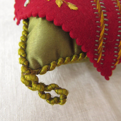 フランスアンティーク ハット ピン クッション 刺繍 シルク