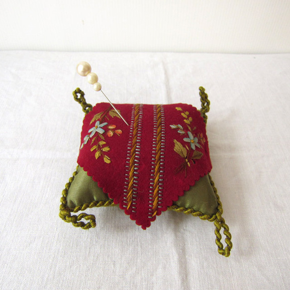 フランスアンティークのピンクッション フランスアンティーク ハット ピン クッション 刺繍 シルク その他素材
