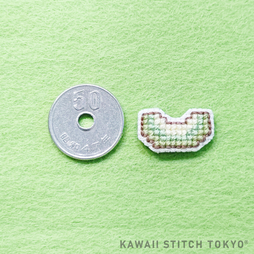 [専用　こり様]刺繍 フェルト ブローチ メロン ハンドメイド ＊コメント必須 メロン【ブローチ】バッチ バッジ めろん 果物 フルーツ 刺繍 かわいい