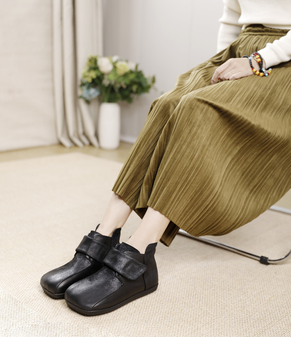 23 秋冬新款女式真皮鞋獨特鞋厚底高跟鞋短靴 22 厘米 ~ 25.5 厘米 #810 黑色 ⭐ 免費送貨 ⭐ 第1張的照片