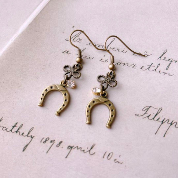 イギリスアンティークピアス　馬　9ct イギリスアンティークピアス 馬 9ct