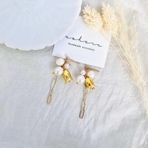 チェーン 淡水パール ゴールドパールフラワー デザインピアス