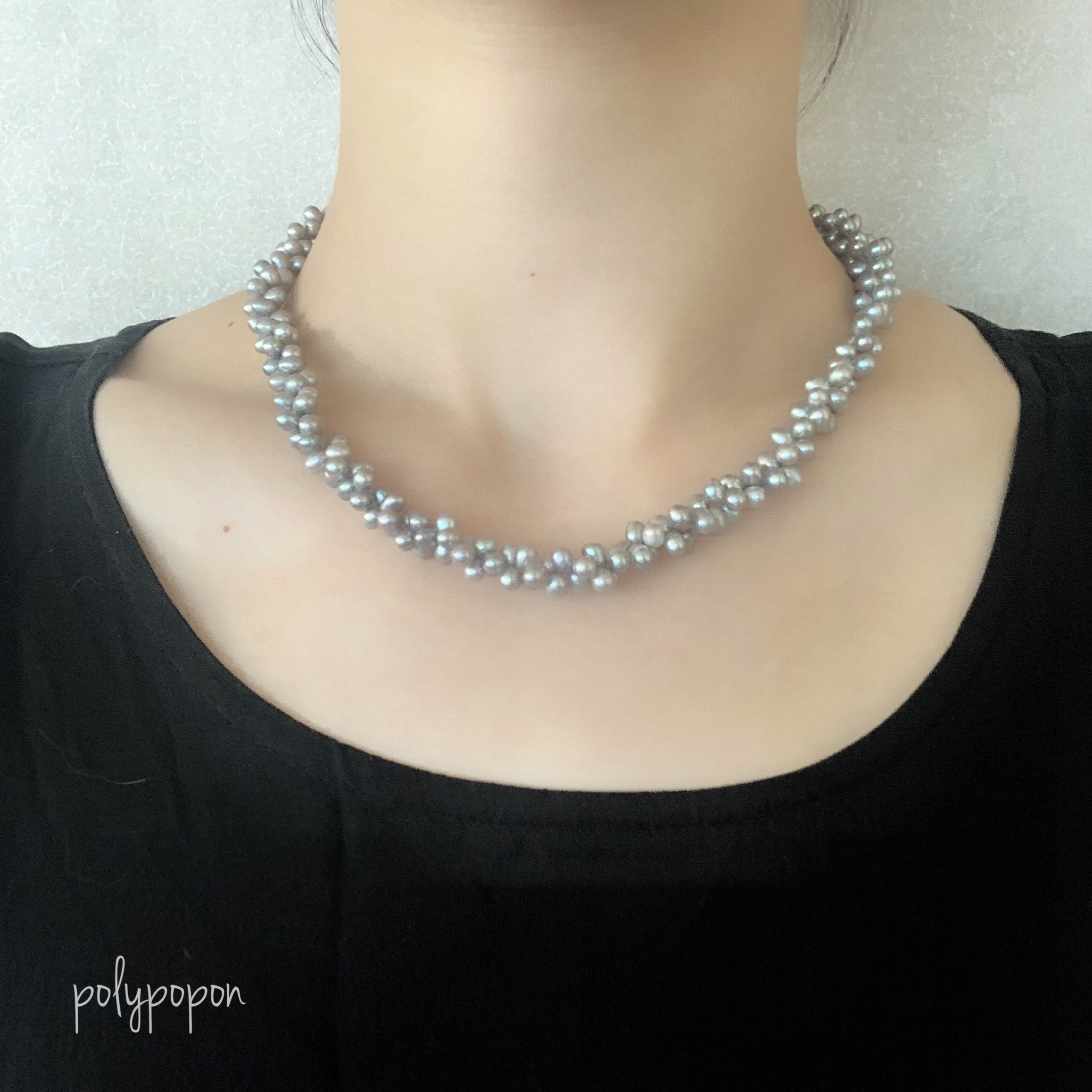 ［1点もの］シルバーグレー淡水パールの2連ネックレス