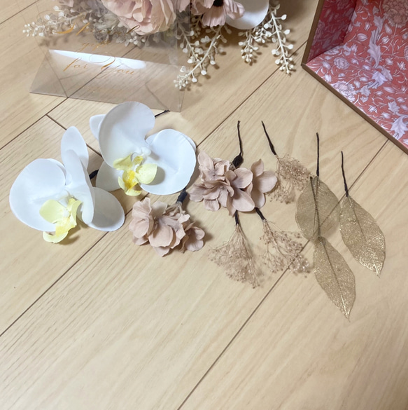 ヘアパーツ　-ファレノ＆ベージュ-  ヘッドドレス        Ω 人気・おすすめ｜売れ筋商品・話題商品におすすめ 品質チェック済み 安心配送 国内在庫あり・安心サポート付き