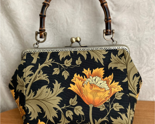 ウィリアムモリス生地使用　がま口バッグ　ハンドメイド　バイン　ヴァイン　黒地 送料込み ウィリアムモリス アネモネ バンブー がま口 バッグ